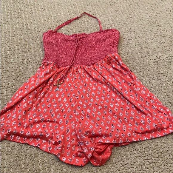 Billabong patterned halter top romper - Picture 1 of 1